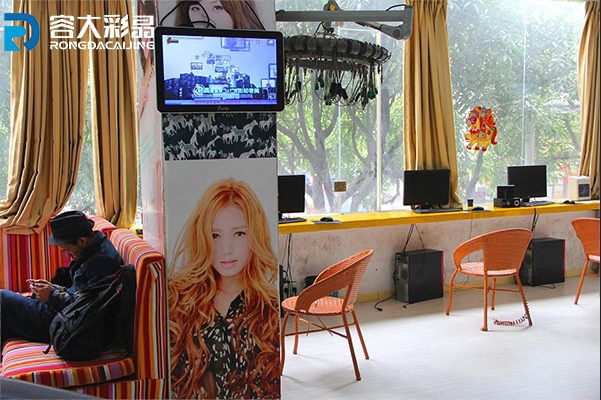 壁掛廣告機 壁掛廣告機