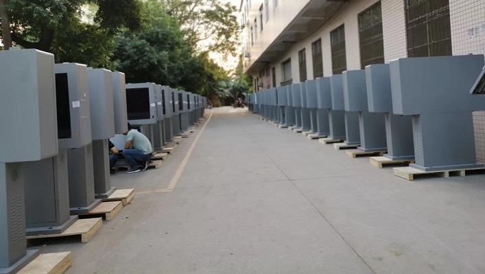 淺析戶(hù)外廣告機(jī)在商顯行業(yè)的重要地位  